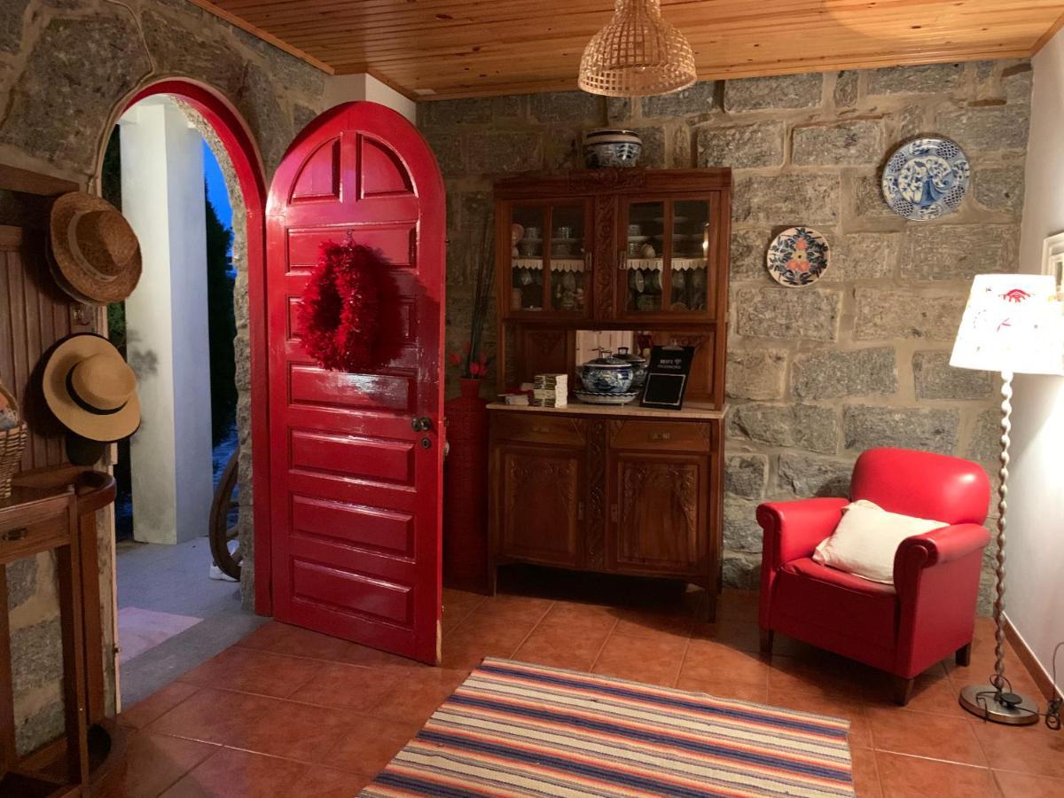 Vila Aurora Parada de Gatim المظهر الخارجي الصورة